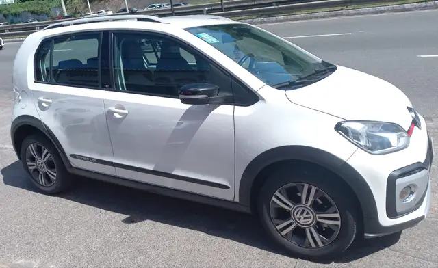Carro Volkswagen Up! 2018 1.0 12v TSI E-Flex Cross