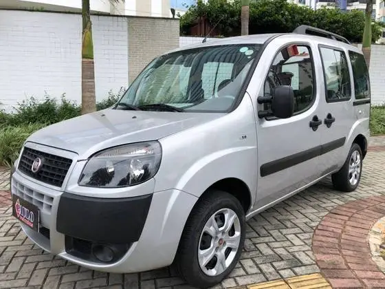 Fiat Doblò Essence 1.8 16V (Flex)