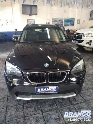 Carro BMW X1 2011 2.0 sDrive18i Top (Aut)