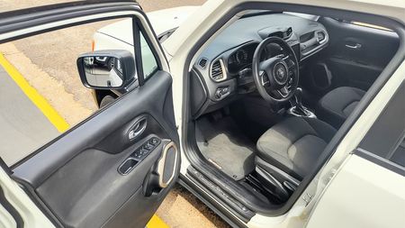 Renegade 1.8 4x2 (Aut) (Flex) (PCD)