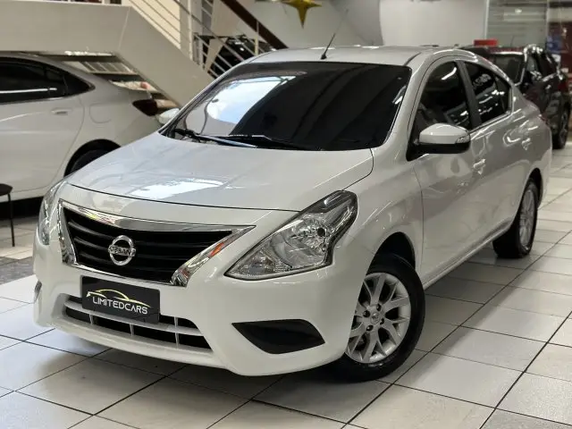 Nissan Versa 1.6 16V SV FlexStart CVT (Flex)