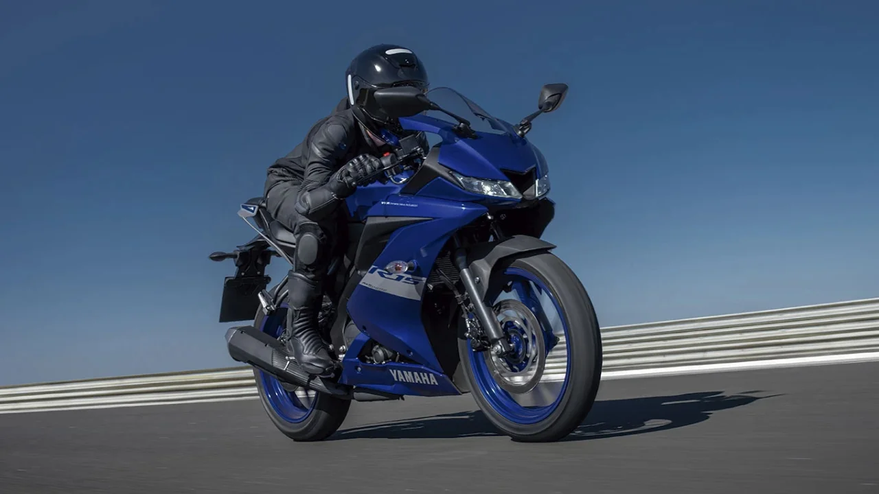 Yamaha YZF R15 ABS