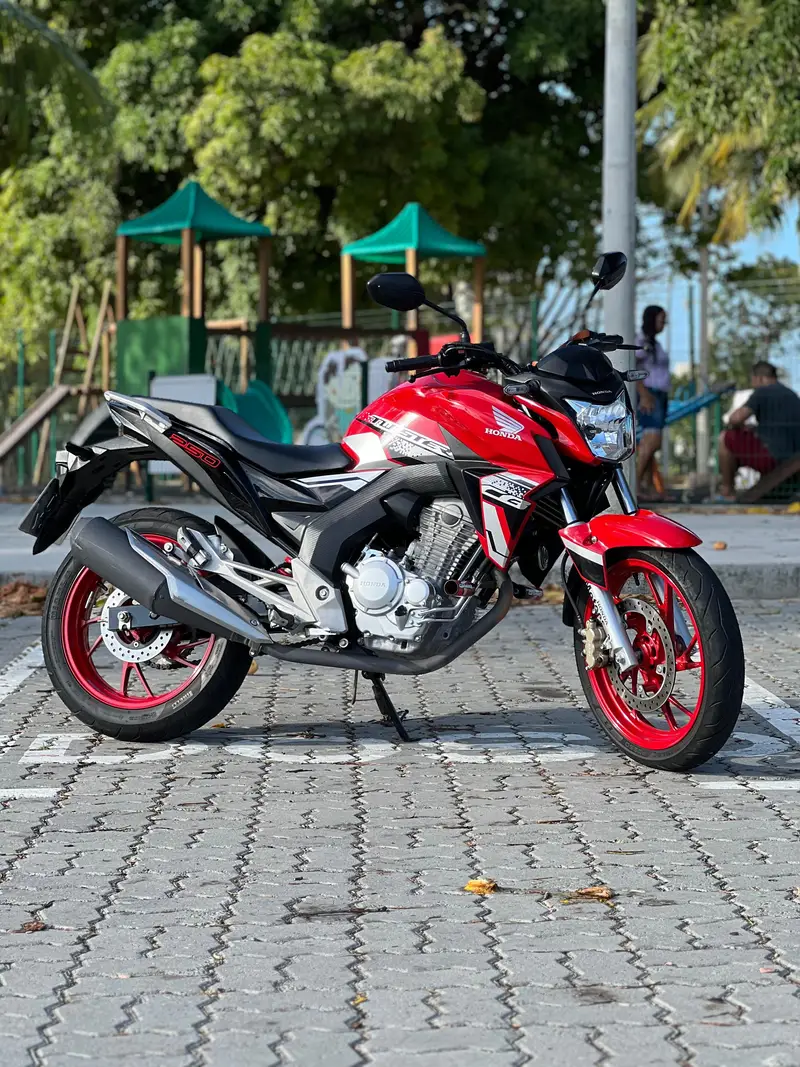 Honda CB 250F Twister (CBS)