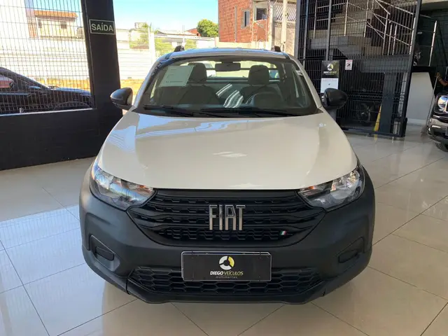 Carro Fiat Strada 2023 Endurance 1.4 Cabine Plus (Flex)