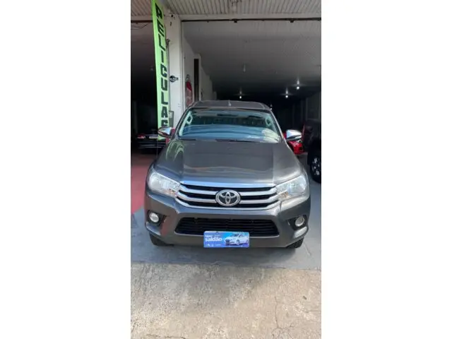 Carro Toyota Hilux Cabine Dupla 2017 Hilux 2.7 SRV CD 4x2 (Flex) (Aut)