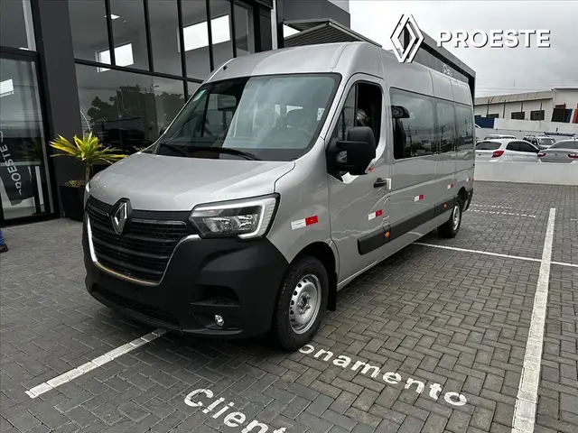 Carro Renault Master 2024 Minibus Executive L3H2