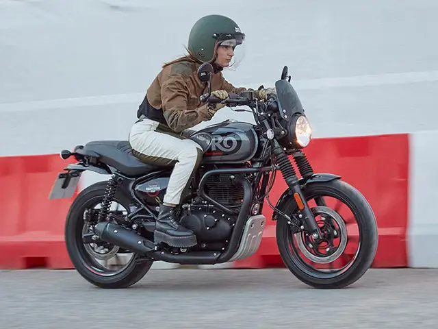 Carro Royal Enfield Hunter 350 2025 Dapper