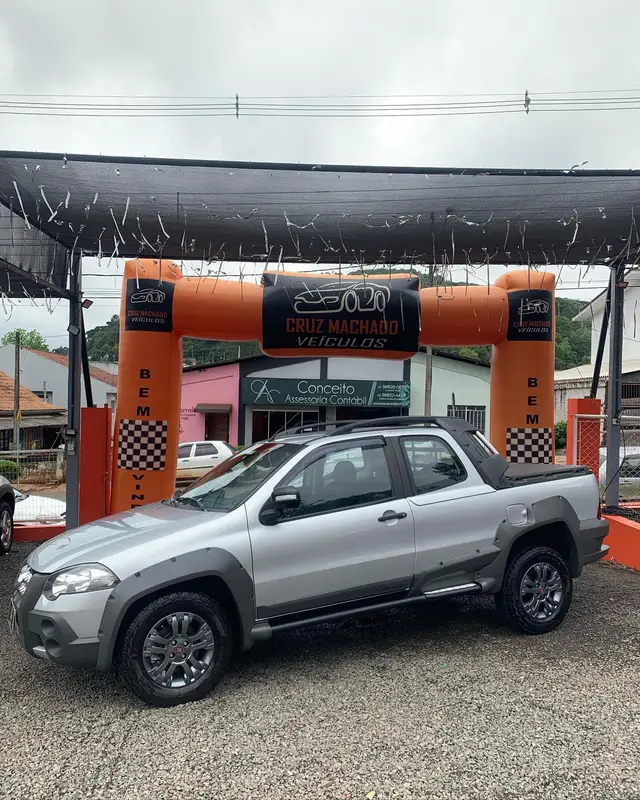 Carro Fiat Strada 2012 Adventure 1.8 16V (Flex) (Cabine Dupla)