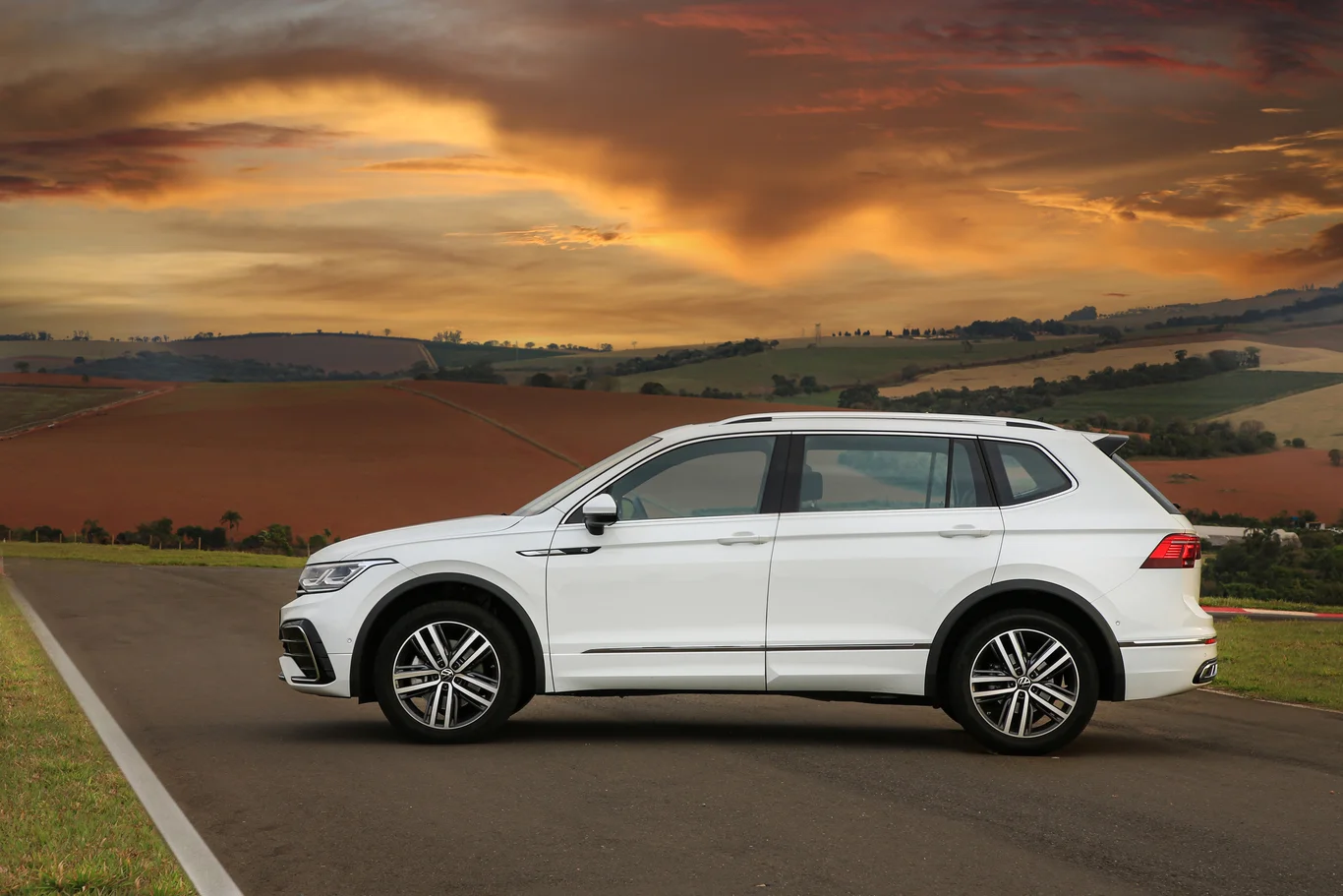 Volkswagen Tiguan Allspace R-Line 2.0 TSi