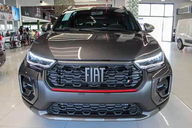 Carro Fiat Strada 2025 Ultra 1.0 Turbo