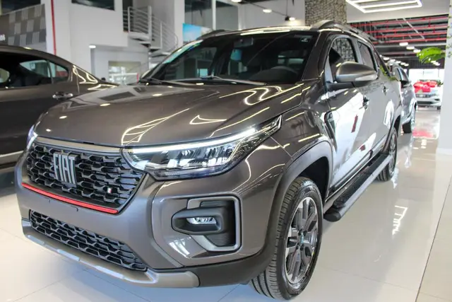 Carro Fiat Strada 2025 Ultra 1.0 Turbo