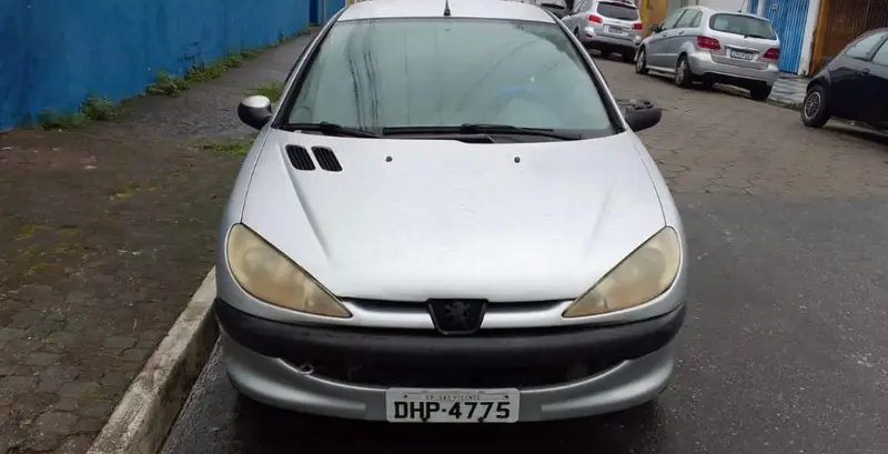 Peugeot 206 Hatch. Presence 1.4 8V 2p