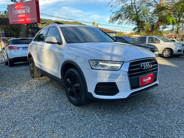 Carro Audi Q3 2017 1.4 TFSI Ambiente Plus S Tronic (Flex)