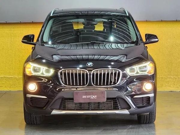 comprar BMW iX em Curitiba - PR