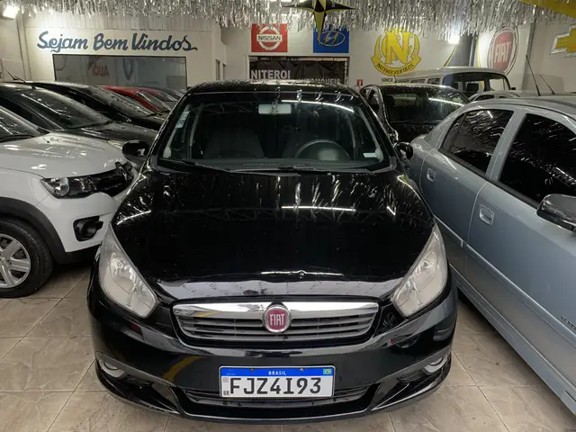 Carro Fiat Grand Siena 2014 Essence 1.6 16V (Flex)
