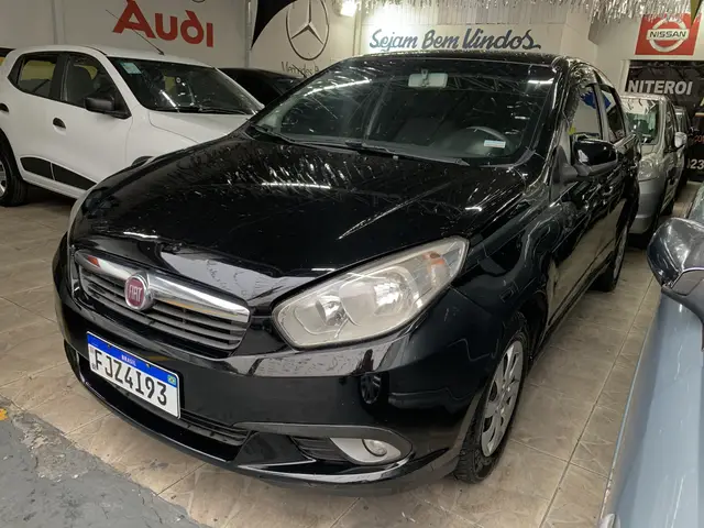 Carro Fiat Grand Siena 2014 Essence 1.6 16V (Flex)