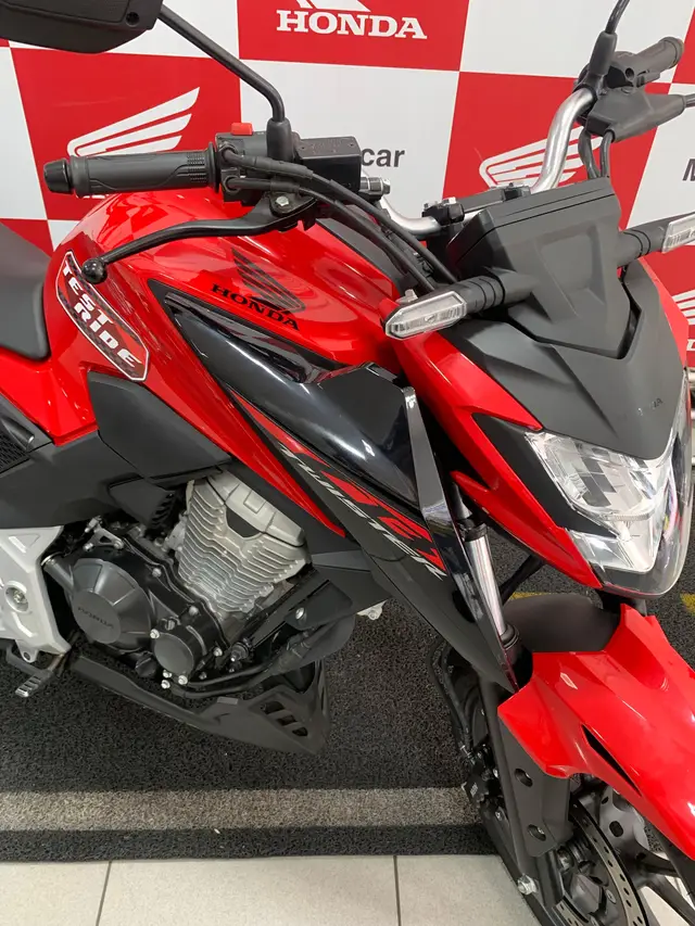 Moto Honda CB 300F Twister 2023 (ABS)