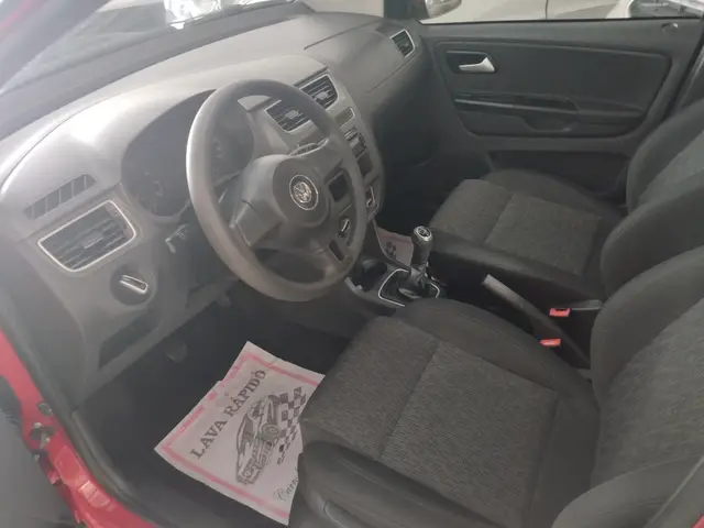 Carro Volkswagen Fox 2014 1.0 TEC (Flex) 4p