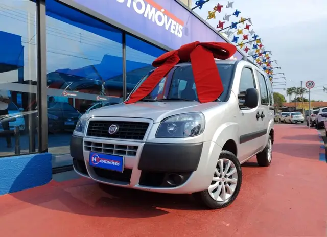 Carro Fiat Doblò 2021 Essence 1.8 16V (Flex)