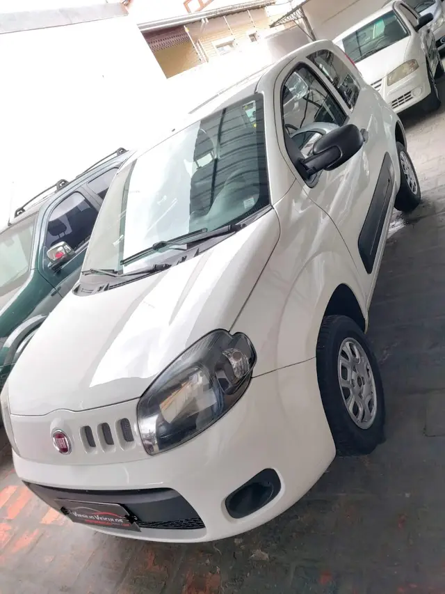 Carro Fiat Uno 2016 Vivace 1.0 8V (Flex) 2p