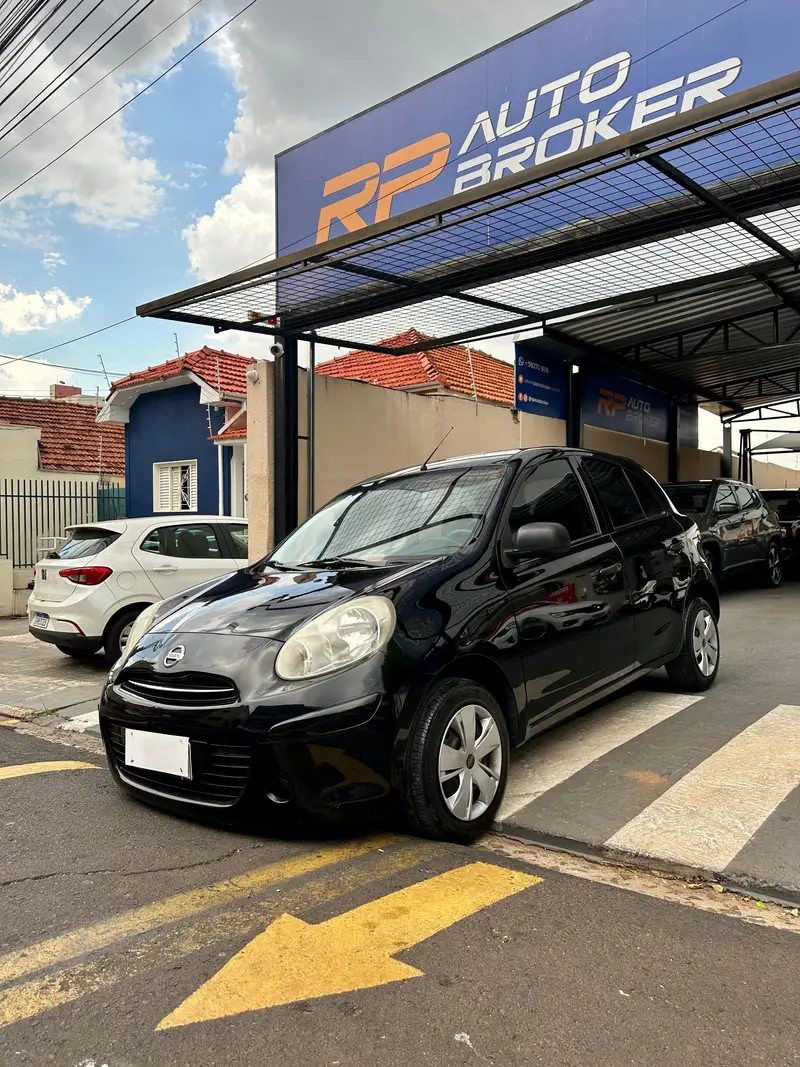 Nissan March 1.0 16V (Flex)