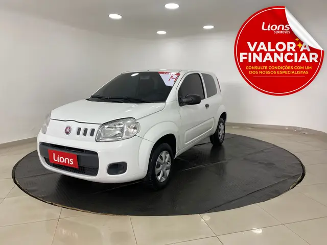 Carro Fiat Uno 2014 Vivace College 1.0 8V (Flex) 4p