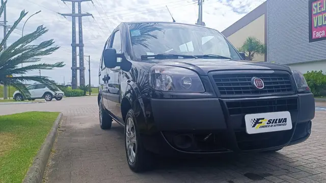 Carro Fiat Doblò 2020 Essence 1.8 16V (Flex)