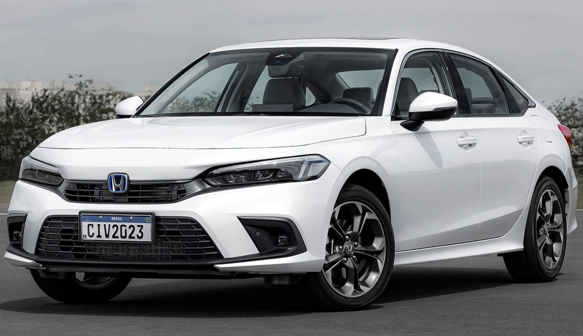 Sem Civic, Fit e WR-V, Honda deixou de ter produtos importantes de volume e ainda renunciou ao segmento de sedans médios para o principal rival