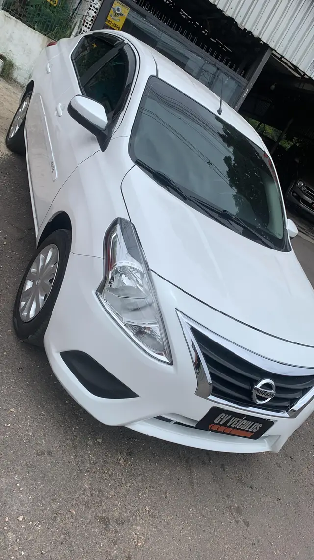 Carro Nissan Versa 2020 1.0 12V (Flex)