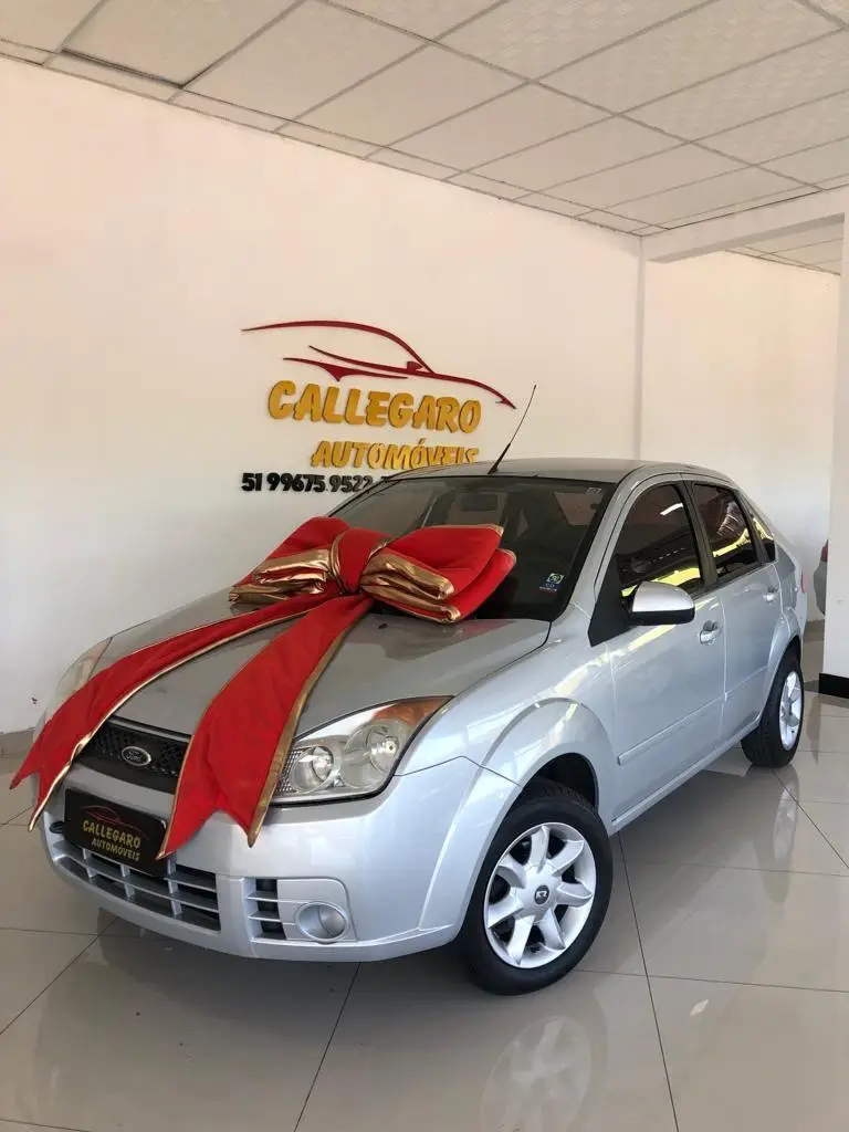 Ford Fiesta Sedan 1.6 (Flex)