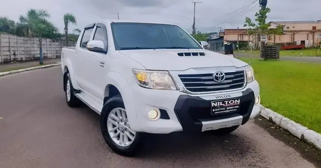 Carro Toyota Hilux Cabine Dupla 2015 Hilux 3.0 TDI 4x4 CD SRV (Aut)