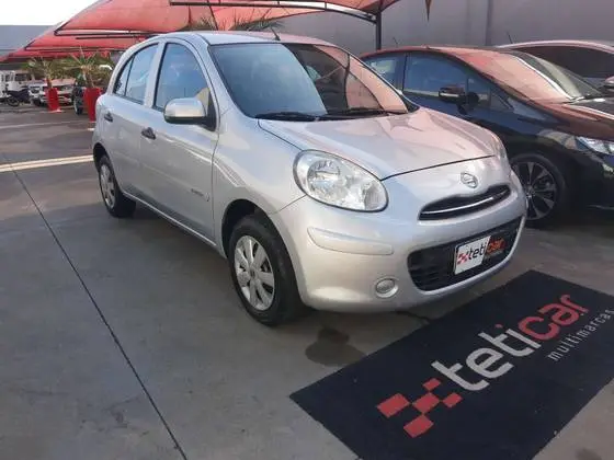 Carro Nissan March 2012 1.0 16V S (Flex)