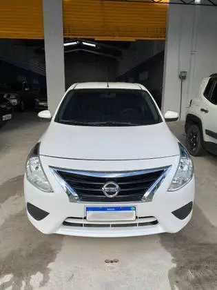 Nissan Versa 1.6 16V SV FlexStart CVT (Flex)
