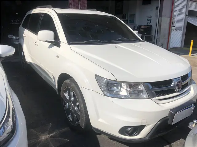 Carro Fiat Freemont 2013 2.4 16V Precision (Aut)