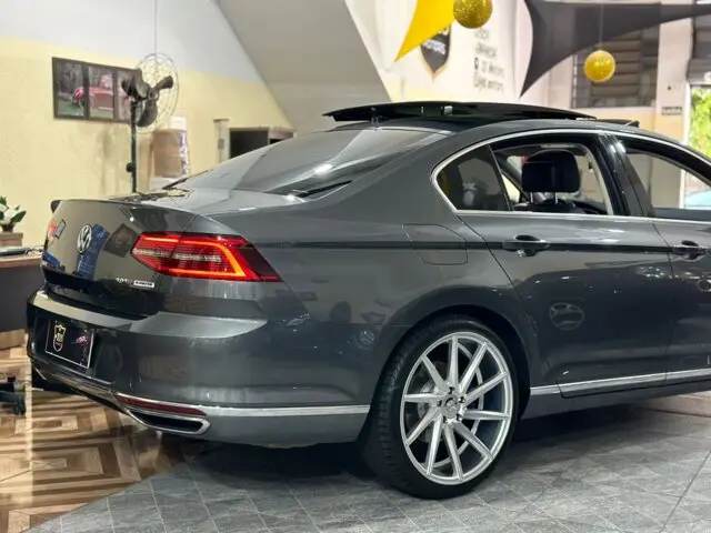 Carro Volkswagen Passat 2017 Highline 2.0 TSI DSG