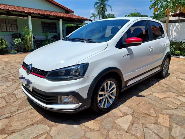 Carro Volkswagen Fox 2015 Pepper 1.6 16v MSI
