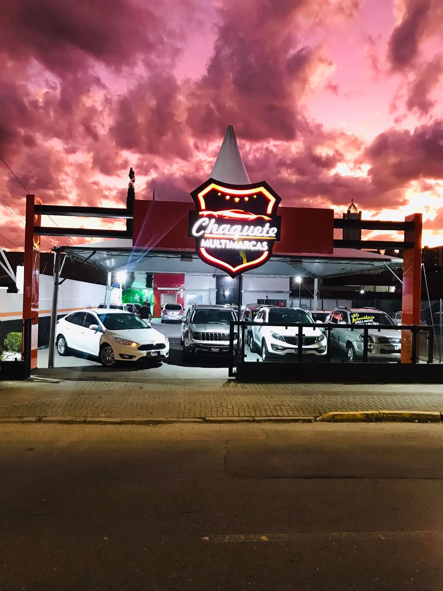Fachada da loja CHAQUETE MULTIMARCAS - Joinville - SC