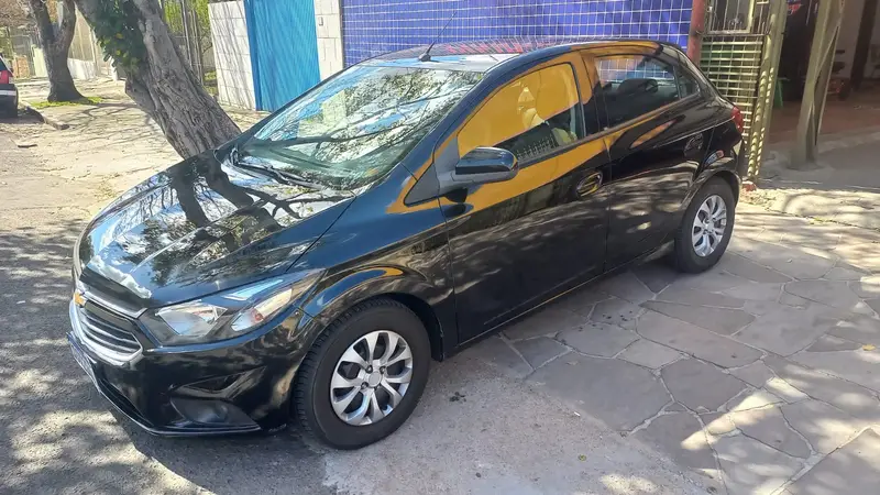 Chevrolet Onix 1.0 LT SPE/4
