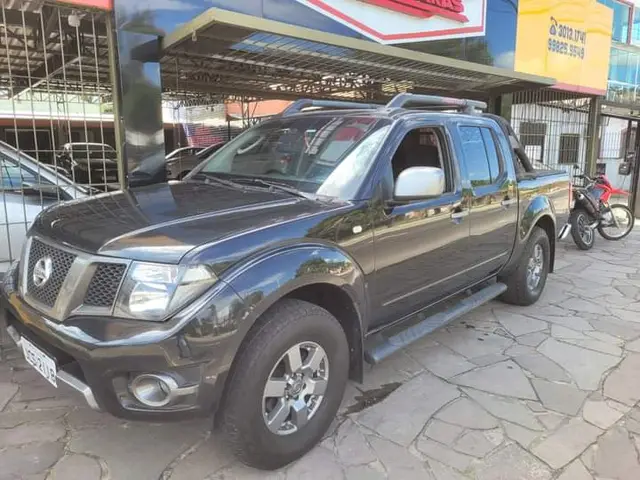 Carro Nissan Frontier 2015 2.5 TD CD 4x4 SV Attack