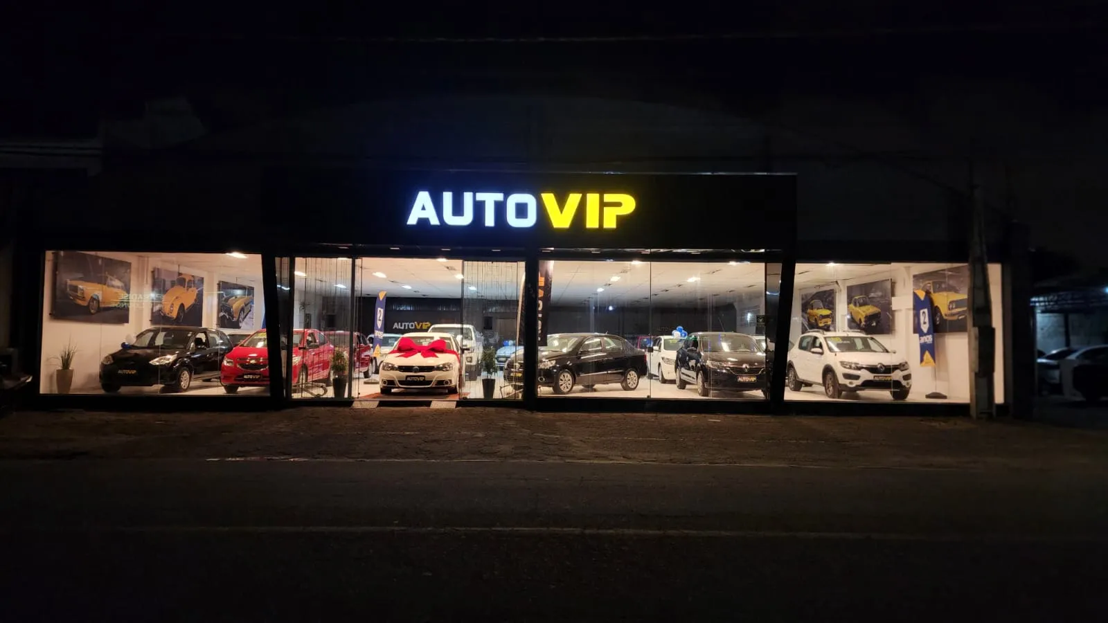 Fachada da loja Veículos à venda em Auto Vip - Itajaí - SC | Mobiauto