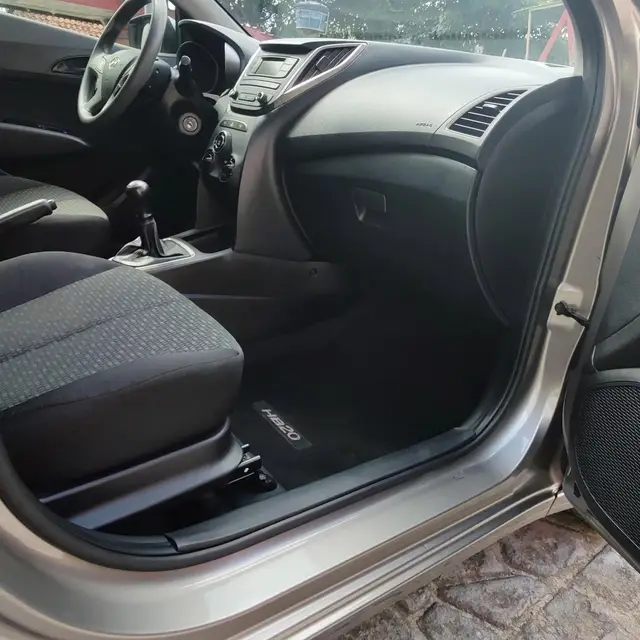 Carro Hyundai HB20 2019 1.0 Unique (Flex)