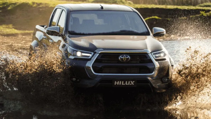 Toyota Hilux SRX Plus tem suspensão da GR-Sport por R$ 38.000 a menos
