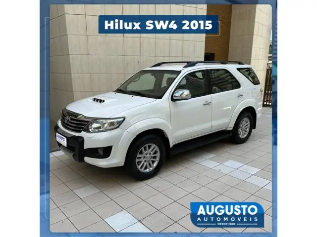 Carro Toyota SW4 2015 Hilux  3.0 TDI 4x4 SRV 7L
