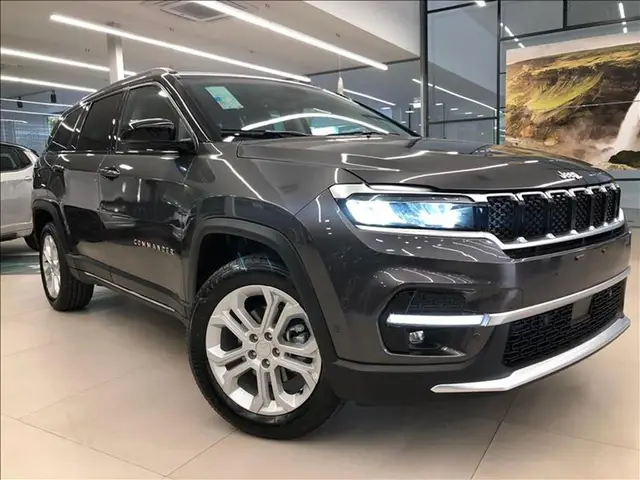Carro Jeep Commander 2023 Longitude 1.3 T270