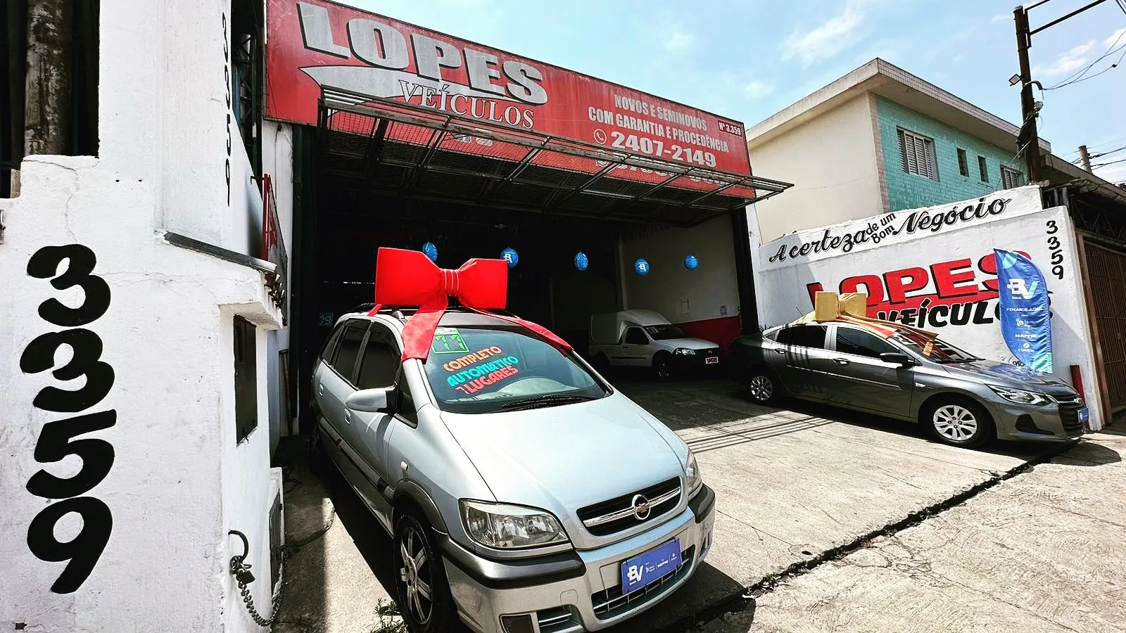 Fachada da loja Veículos à venda em LOPES VEICULOS - Guarulhos - SP - Mobiauto