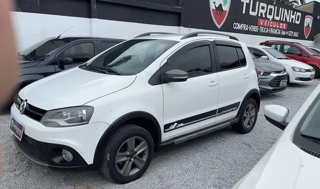 Carro Volkswagen CrossFox 2012 1.6 VHT (Flex)