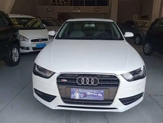 Carro Audi A4 2013 2.0 TFSI Attraction Multitronic