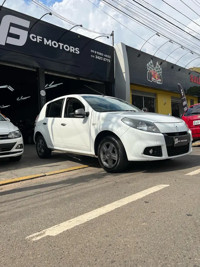 Carro Renault Sandero 2014 Expression 1.0 16V (flex)