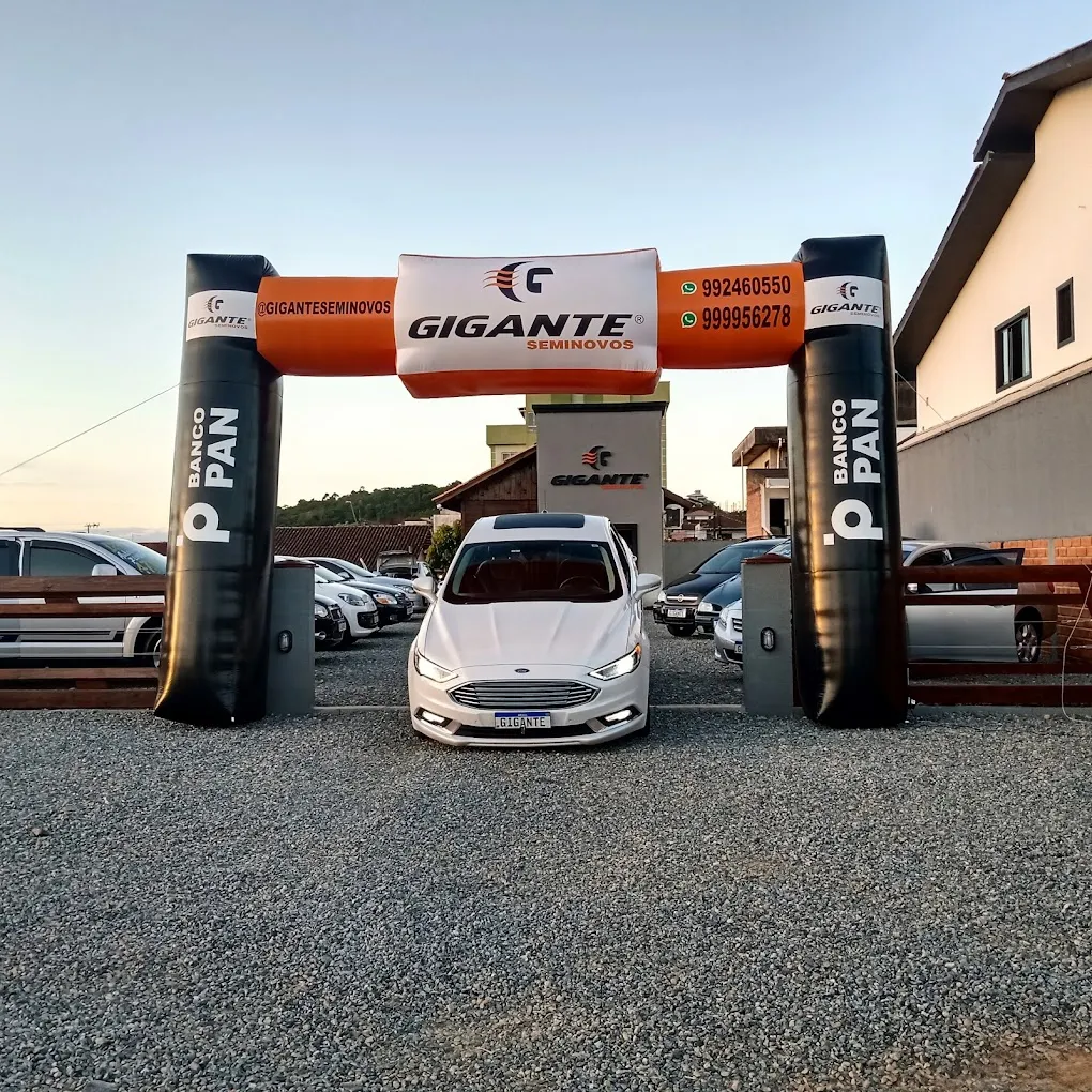 Fachada da loja GIGANTE SEMINOVOS - Joinville - SC