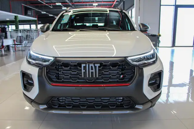Carro Fiat Strada 2025 Ultra 1.0 Turbo